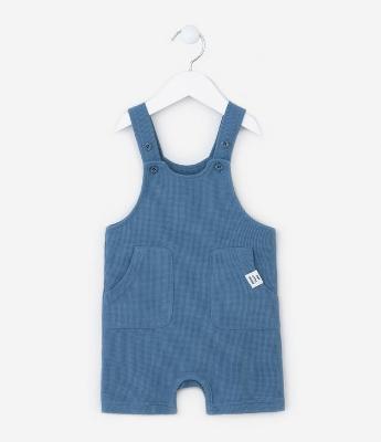 Jardineira Infantil Texturizada com Bolsos - Tam RN a 18 meses