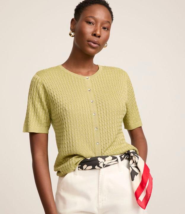 Blusa em Tricô Texturizado com Abotoamento - 2