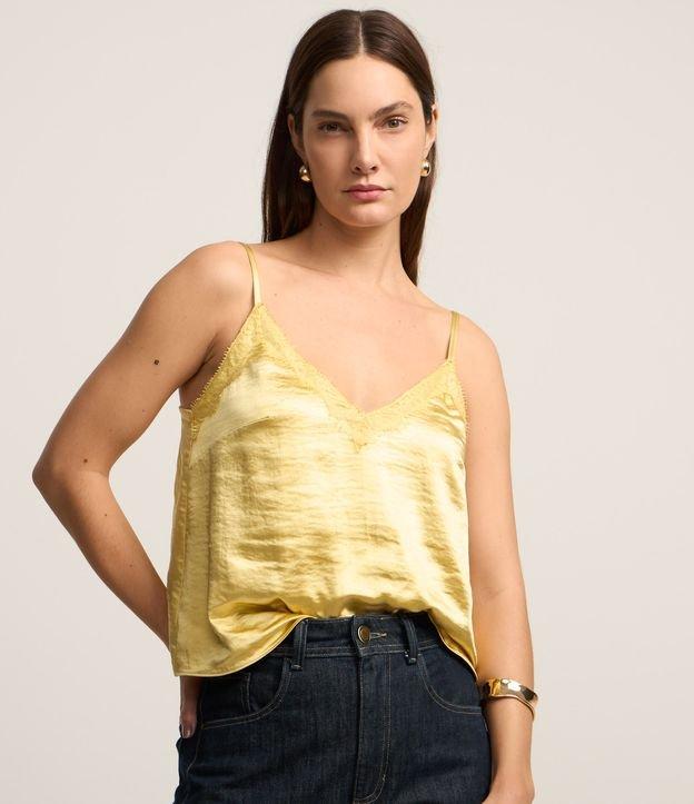 Blusa de Alça Acetinada e Detalhe em Renda - 1