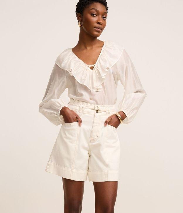 Bermuda em Sarja com Cinto e Recorte Diferenciado - 3