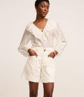 Bermuda em Sarja com Cinto e Recorte Diferenciado - 3