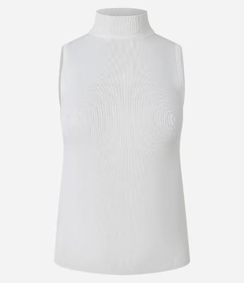 Blusa em Tricô com Golinha e Textura Canelada