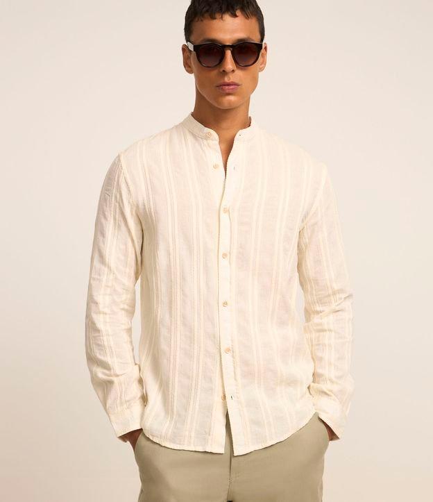 Camisa em Algodão com Textura e Gola Padre - 1