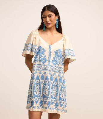 Vestido Curto em Viscose e Linho com Estampa de Frutinhas