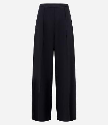 Calça Pantalona em Crepe com Friso Frontal