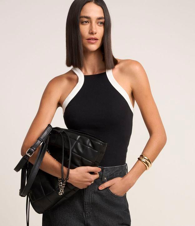 Regata em Ribana com Detalhe Contrastante na Cava - 1