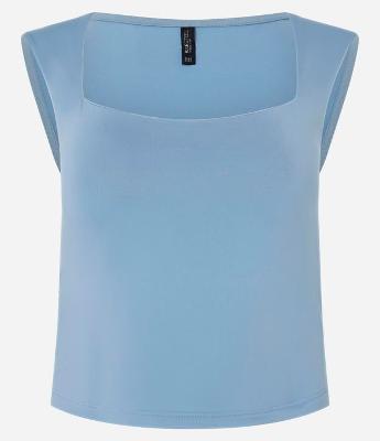 Blusa em Microfibra com Decote Quadrado