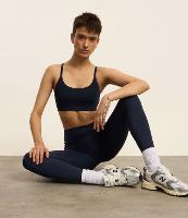 Calca Legging Esportiva em Microfibra com Bolsos - 2