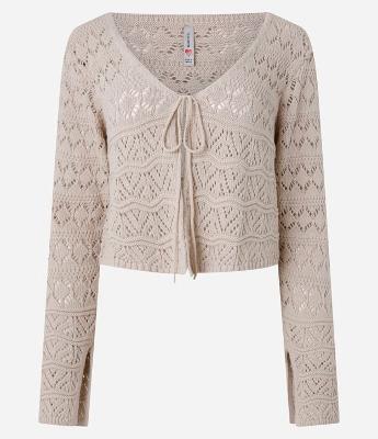 Casaco Curto em Tricô com Mix de Pontos e Amarração Frontal