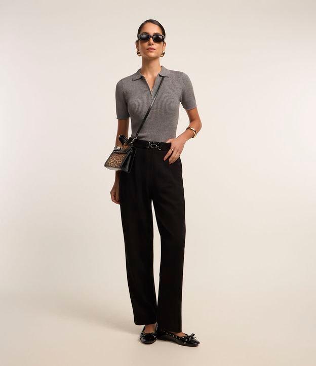 Calça Reta Cintura Alta com Fivela em Ponto Roma - 2