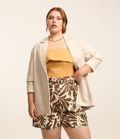 Short com Linho Estampa de Folhas e Cinto Curve & Plus Size - 1