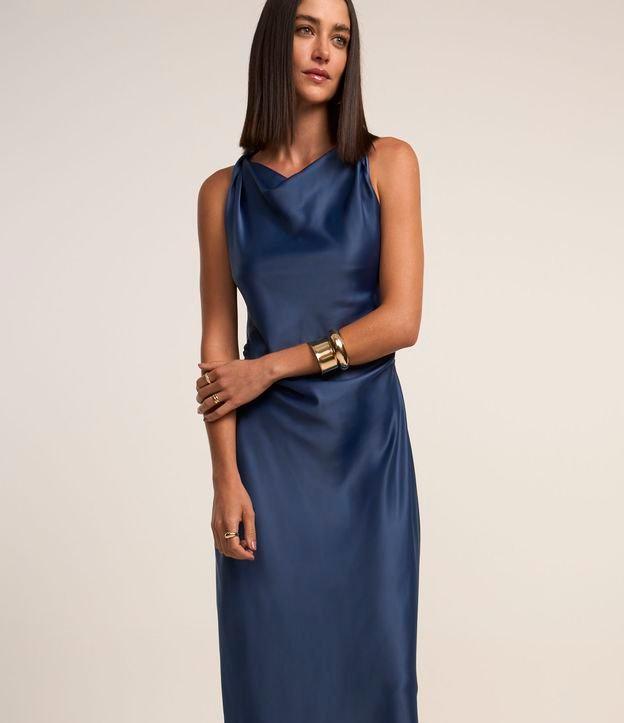 Vestido Midi Acetinado com Decote Degagê - 2