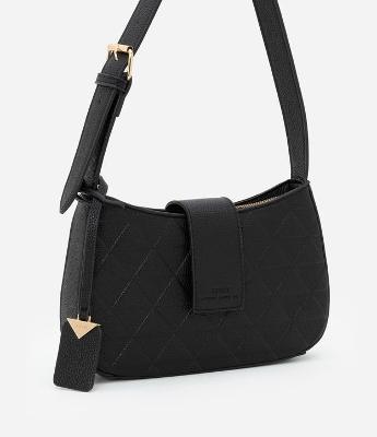 Bolsa Baguete Pequena com Textura em Relevo e Detalhe de Pendente