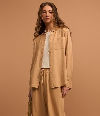 Camisa Alongada Básica em Viscose e Linho