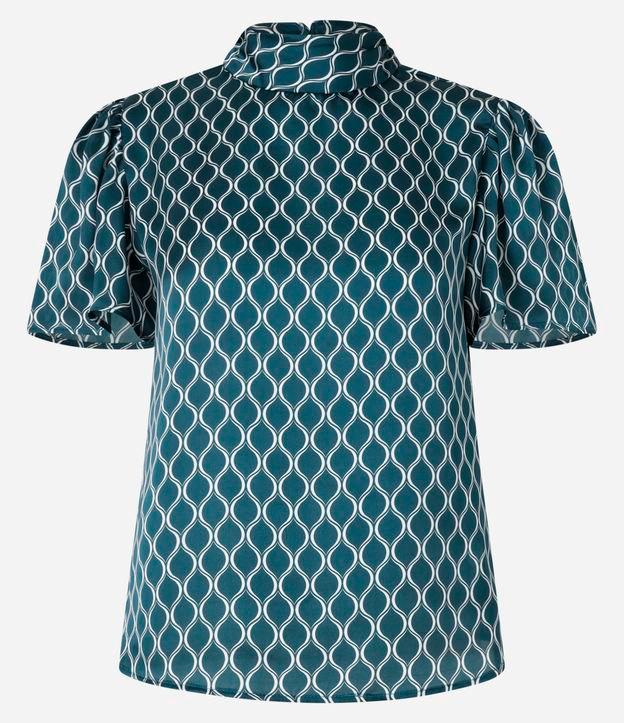 Blusa Acetinada com Gola Alta e Estampa Geométrica - 1