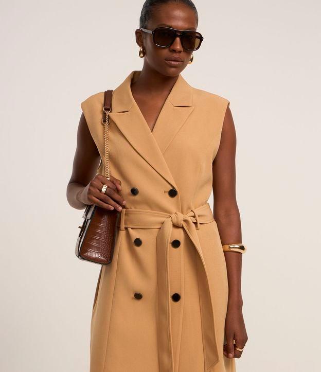 Vestido em Alfaiataria Sem Manga com Gola Blazer e Amarração - 2