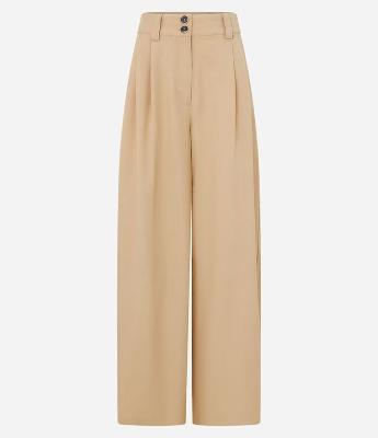 Calça Pantalona Alfaiataria com Pregas Frontais