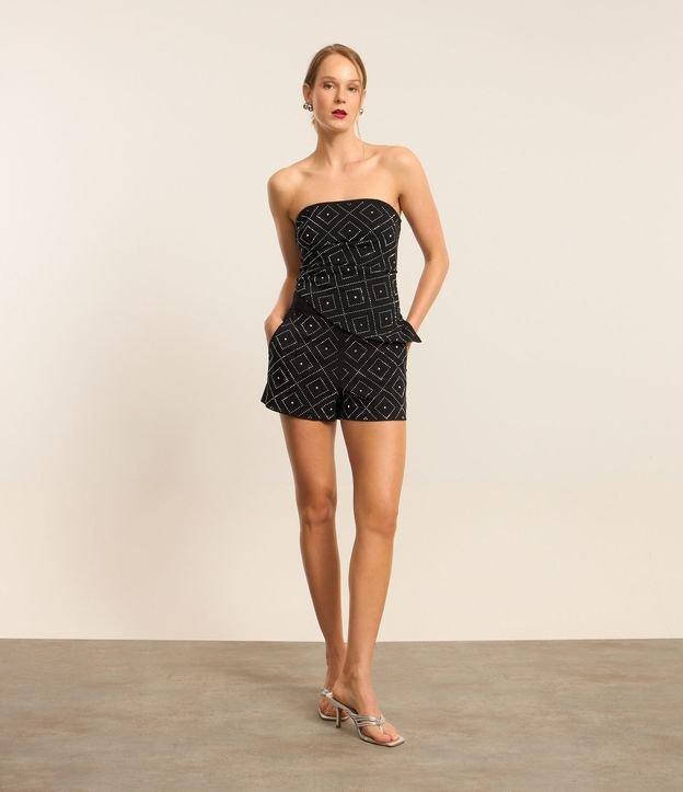 Short Curto em Bengaline com Zíper Tratorado e Brilhos Aplicados - 3