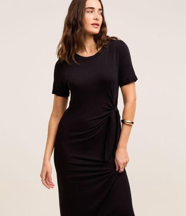 Vestido em Viscose Manga Curta com Decote Careca E Amarração na Lateral - 2