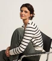 Cardigan Curto em Tricô Listrado com Botões - 2