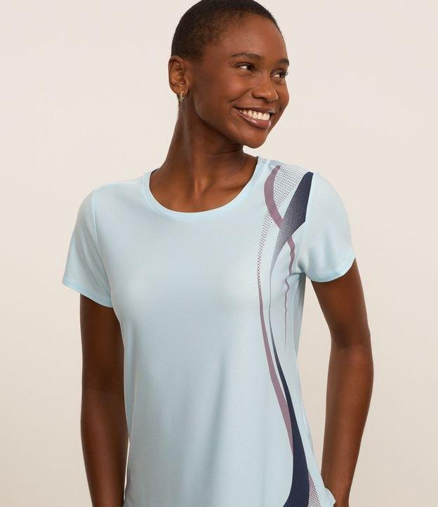 Camiseta Esportiva Alongada com Estampa de Ondas - 2