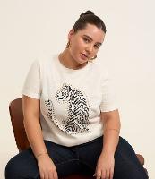 Blusa Estampada de Tigre com Tachinhas Curve & Plus Size - 2