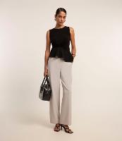 Calça Reta Alfaiatada com Ganchinho no Cós - 2