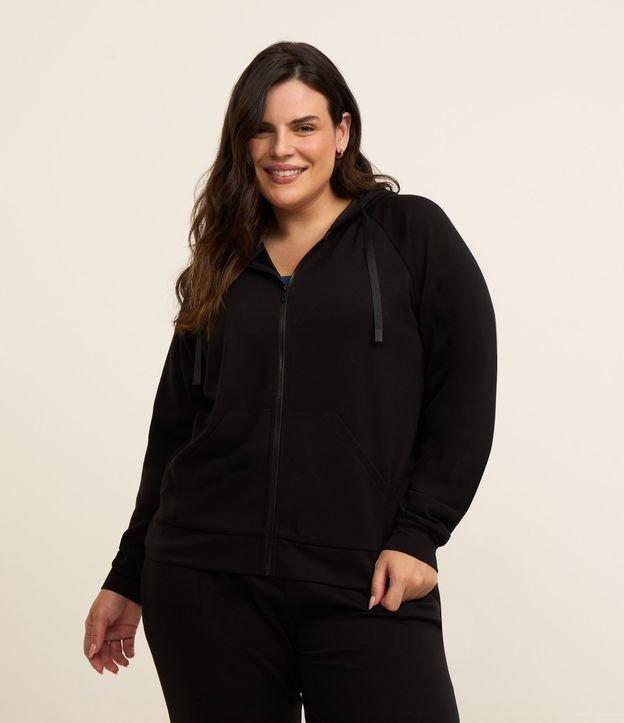 Jaqueta Esportiva com Capuz e Manga Raglan Curve e Plus Size - 2
