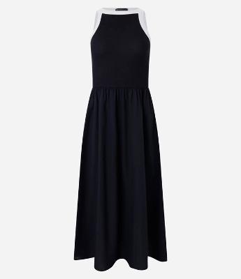 Vestido Evasê em Ribana com Detalhes Contrastantes