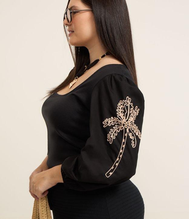 Blusa em Ribana com Manga 3/4 e Bordado Curve & Plus Size - 2