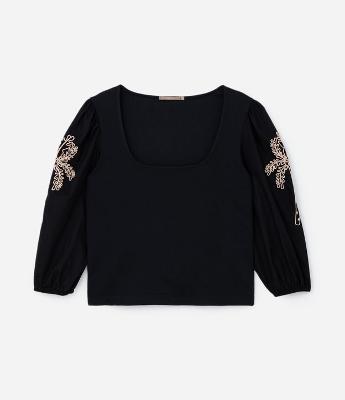 Blusa em Ribana com Manga 3/4 e Bordado Curve & Plus Size