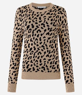 Blusa em Tricot com Ombreira Estampa Animal Print