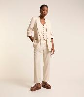 Colete em Viscolinho com Fechamento por Botões Contrastantes - 2