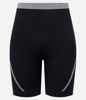 Bermuda em Poliamida sem Costura com Detalhe em Listra