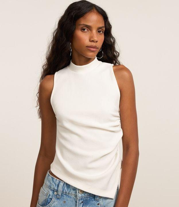 Blusa em Ponto Roma com Golinha Alta e Barra Assimétrica - 2