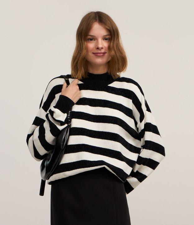 Suéter em Chenille Listrado com Golinha Alta - 2