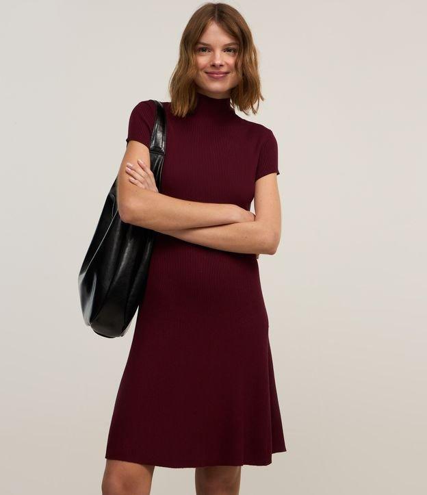 Vestido Curto em Tricô com Golinha - 2