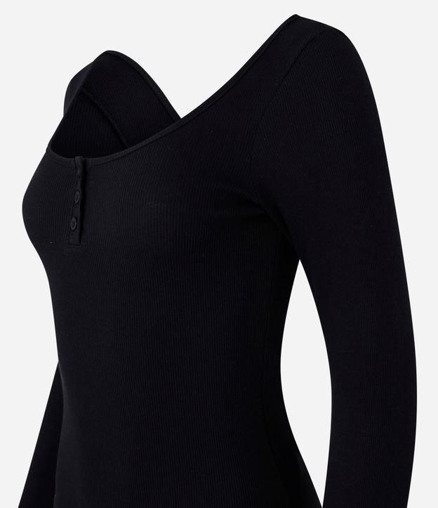 Blusa em Ribana com Decote U e Botões - 1