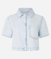 Camisa Cropped em Jeans Delavê com Bolso no Peito - 1