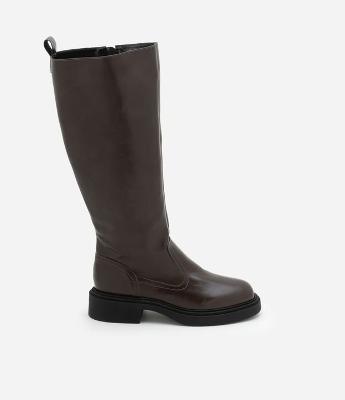 Bota em PU com Cano Alto e Largo