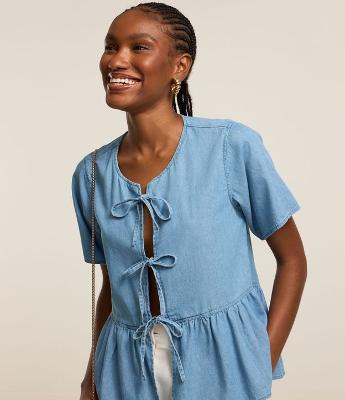 Blusa Peplum em Jeans com Lacinhos