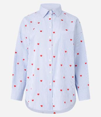 Camisa Alongada em Tricoline com Listras e Bordado de Coraçõezinhos