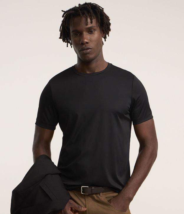 Camiseta Básica em Poliamida Performance e Textura - 3