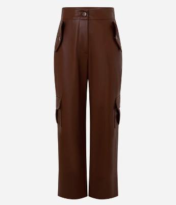 Calça Reta em PU com Bolsos Cargo