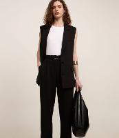 Calça Cenoura em Crepe com Cinto Fino com Fivela - 2