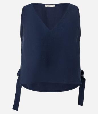 Blusa em Viscose com Alça Larga e Detalhe de Fivela na Lateral