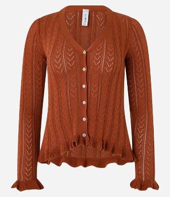 Blusa em Tricô com Botões e Babadinho na Barra