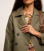 Trench Coat em PU com Abertura Dupla - 2