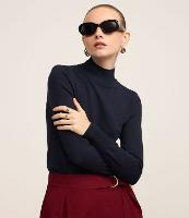 Blusa em Viscose com Gola Alta e Lacinho Bordado - 2