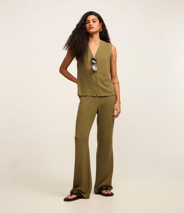 Calça Flare Texturizada com Cintura Alta - 2